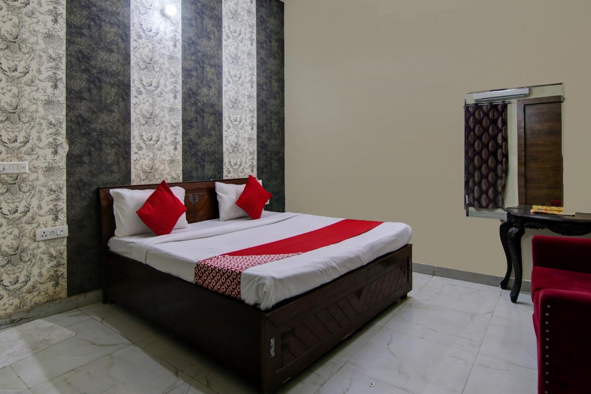 Hotel Yash House New Delhi Exterior foto