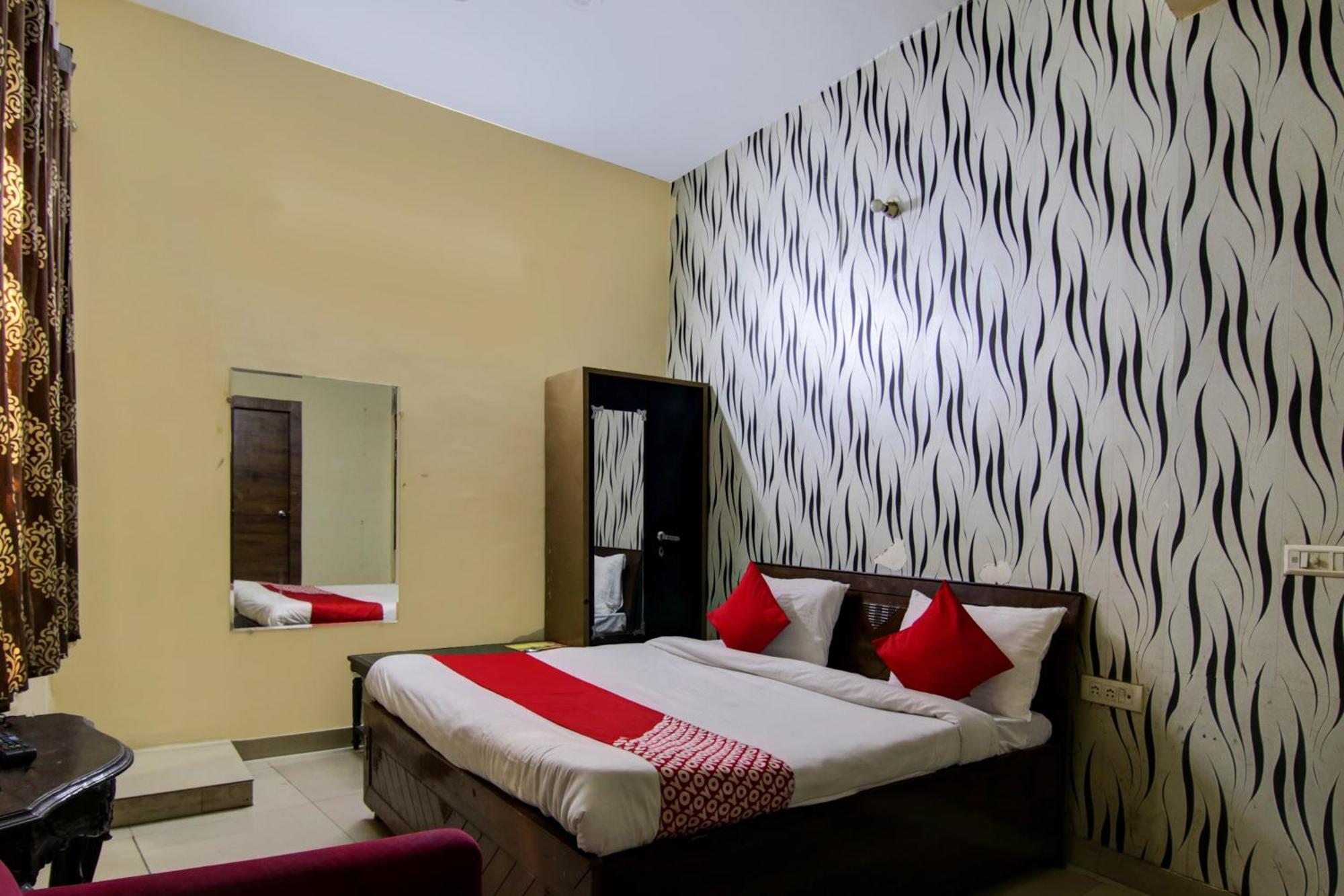 Hotel Yash House New Delhi Exterior foto