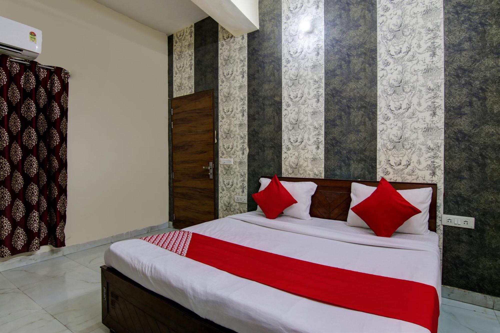 Hotel Yash House New Delhi Exterior foto