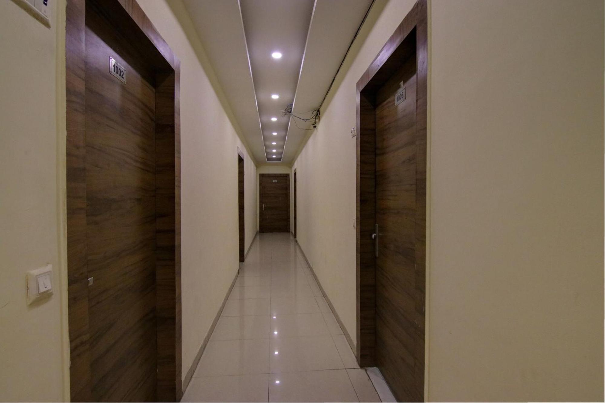 Hotel Yash House New Delhi Exterior foto