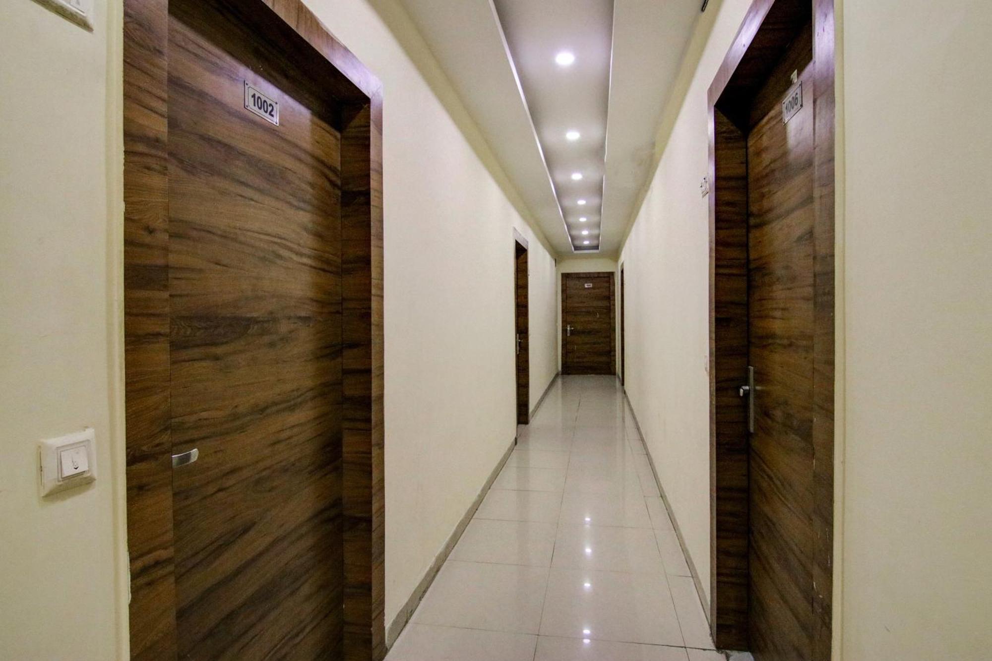 Hotel Yash House New Delhi Exterior foto